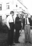 Drozdowo_lipiec_1938_ostatnie_zdjęcie_Romana_Dmowskiego_ze_Stefanem_Niebudkiem_i_Wiktorem_Butlerem Drozdowo_lipiec_1938_ostatnie_zdjęcie_Romana_Dmowskiego_ze_Stefanem_Niebudkiem_i_Wiktorem_Butlerem